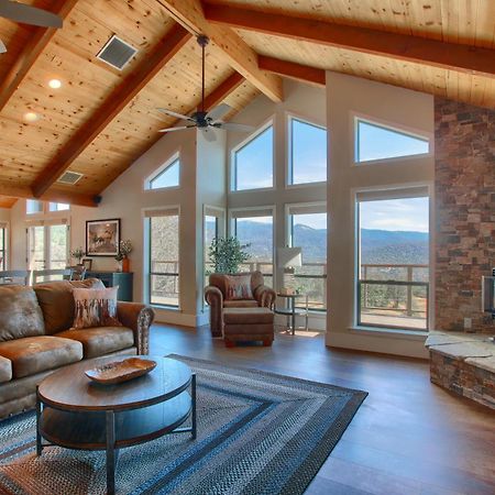 New! Yosemite Mountain Villa, Stunning Views -More オークハースト エクステリア 写真