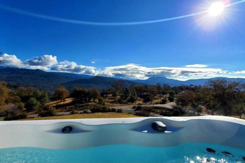 New! Yosemite Mountain Villa, Stunning Views -More オークハースト エクステリア 写真