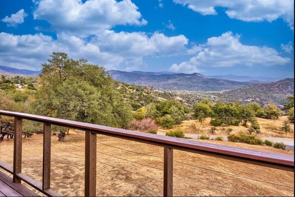 New! Yosemite Mountain Villa, Stunning Views -More オークハースト エクステリア 写真
