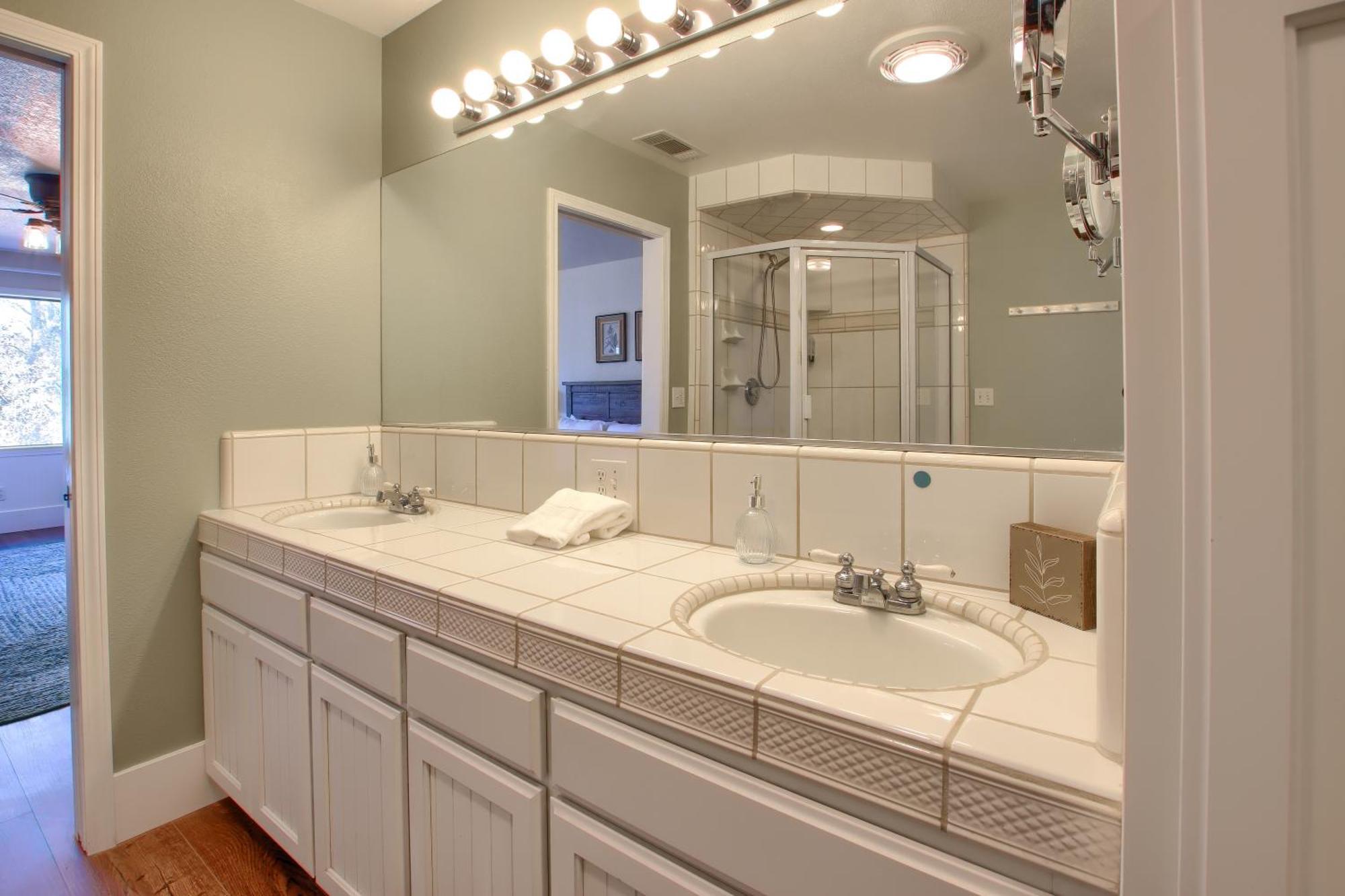 New! Yosemite Mountain Villa, Stunning Views -More オークハースト エクステリア 写真